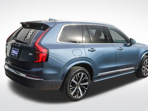 Certified 2025 Volvo XC90 B5 Core w/ Climate Package image 11