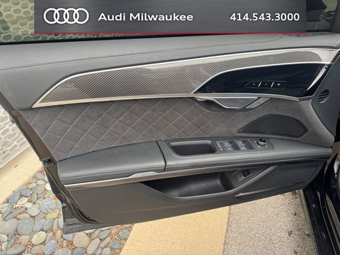 Used 2023 Audi S8 w/ S8 Executive Package image 7