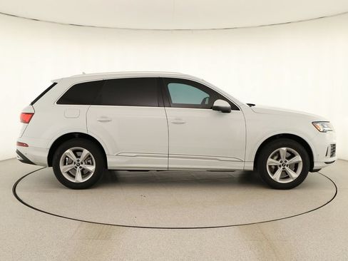 Used 2023 Audi Q7 2.0T Premium Plus w/ Premium Plus Package AWD/4WD image 8