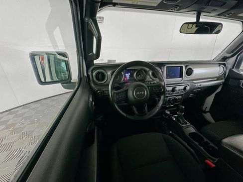 Used 2022 Jeep Wrangler Unlimited Sport AWD/4WD image 18