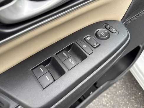 Used 2022 Honda CR-V EX-L image 25