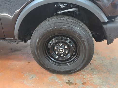 Used 2025 Ford Bronco 2-Door image 8