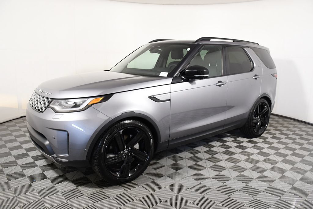 Certified 2025 Land Rover Discovery S AWD/4WD image 2
