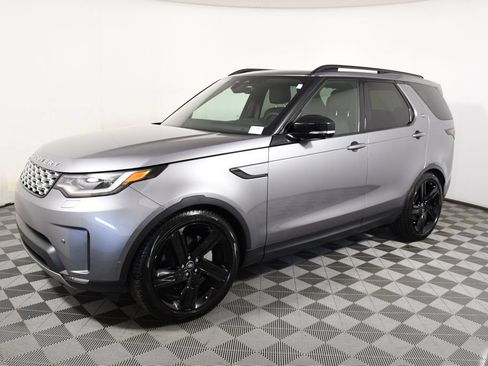 Certified 2025 Land Rover Discovery S AWD/4WD image 2