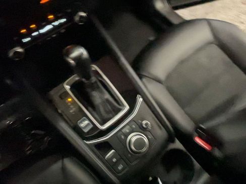 Used 2021 MAZDA CX-5 Touring FWD image 39