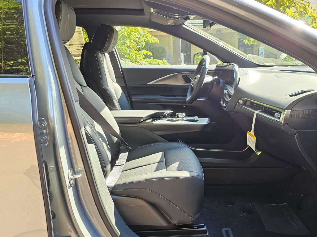 New 2027 Cadillac Lyriq Sport AWD/4WD image 9