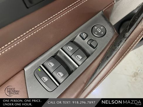 Used 2017 BMW 540i image 19