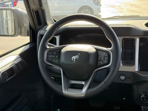 New 2025 Ford Bronco Outer Banks w/ Sasquatch Package image 7