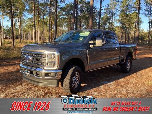 Used 2024 Ford F250 Lariat image 1