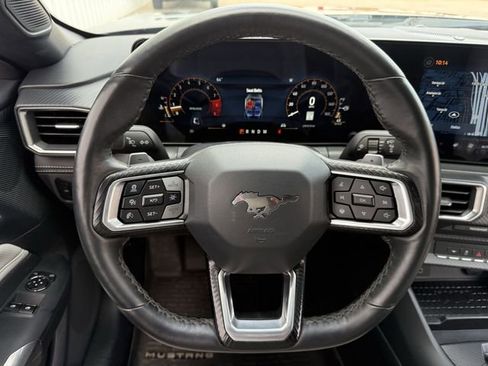 Used 2024 Ford Mustang GT Premium image 12
