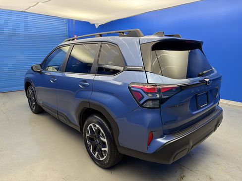 Certified 2025 Subaru Forester Premium image 5