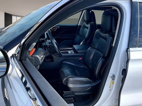 Used 2023 Lincoln Aviator Reserve w/ Equipment Group 201A image 25