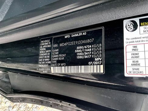 Used 2018 Mercedes-Benz Metris Passenger image 33