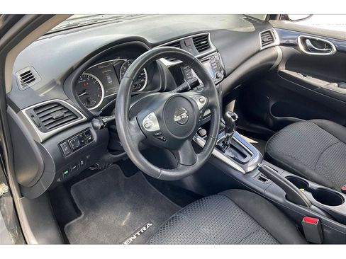 Used 2016 Nissan Sentra SR FWD image 16