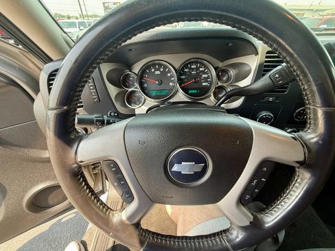 Used 2009 Chevrolet Silverado 2500 W/T AWD/4WD image 10