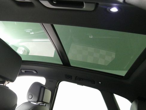 Used 2023 Audi SQ5 Prestige image 26