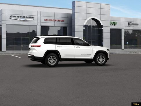 New 2026 Jeep Grand Cherokee L 2WD image 15