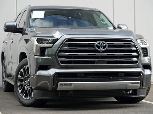 Used 2023 Toyota Sequoia Limited AWD/4WD image 4