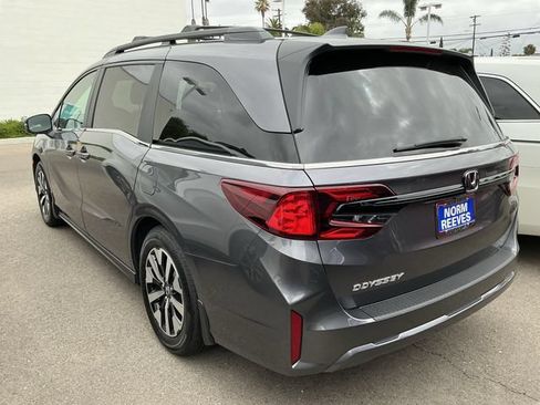 New 2026 Honda Odyssey EX-L image 2