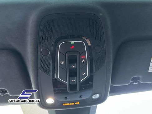 Used 2024 Audi RS Q8 image 32