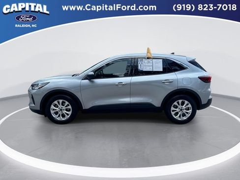 Certified 2023 Ford Escape Active w/ Tech Pack #1 FWD image 5