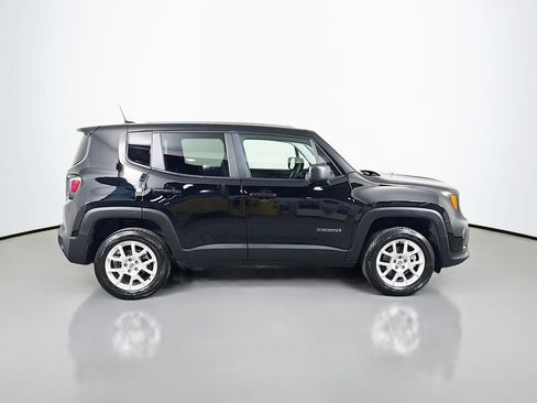 Used 2023 Jeep Renegade Latitude AWD/4WD image 8