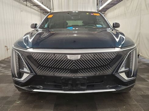 Used 2024 Cadillac Lyriq Tech RWD image 2