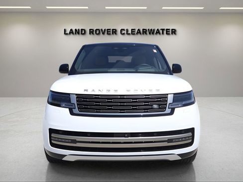 Used 2025 Land Rover Range Rover SE AWD/4WD image 8