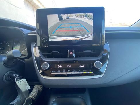 Used 2024 Toyota Corolla LE image 21