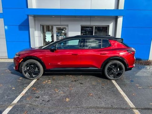 New 2026 Chevrolet Equinox EV RS image 11