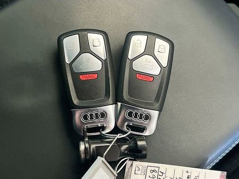 Used 2024 Audi SQ5 Premium Plus w/ Premium Plus Package image 33