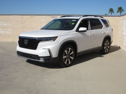 Certified 2025 Honda Pilot Touring