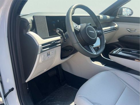 New 2026 Hyundai Tucson Limited FWD image 28
