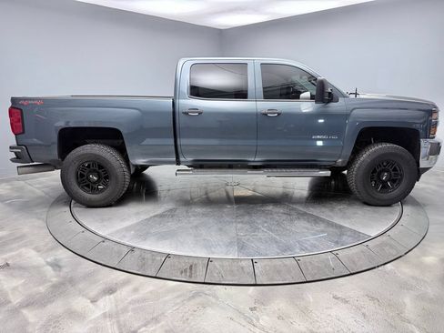 Used 2015 Chevrolet Silverado 2500 LT w/ LT Convenience Package AWD/4WD image 4