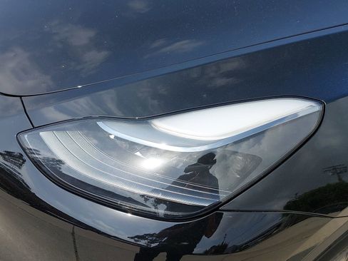 Used 2024 Tesla Model Y Long Range AWD/4WD image 8