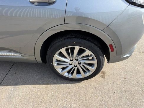 New 2026 Buick Envision Avenir image 7