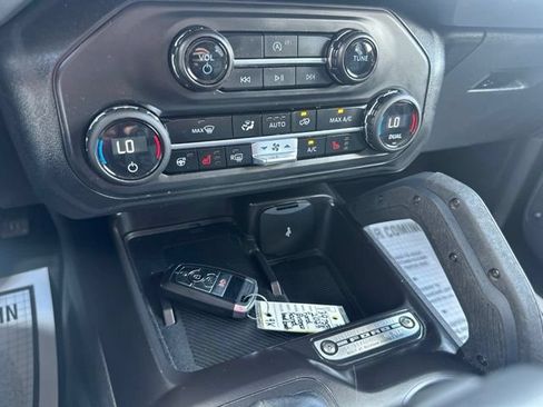 Used 2025 Ford Bronco Badlands AWD/4WD image 49