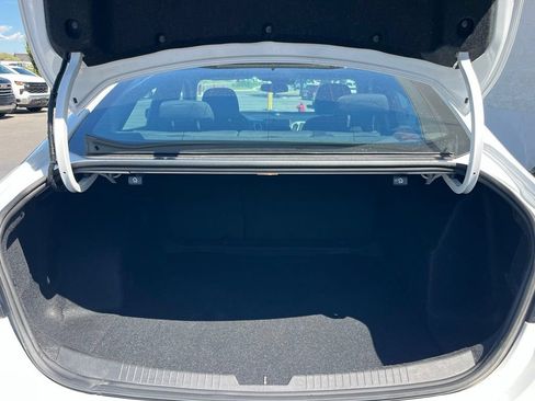 Used 2024 Chevrolet Malibu LS FWD image 24
