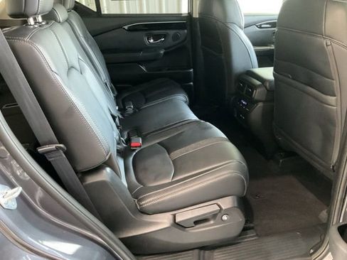 Used 2023 Honda Pilot EX-L image 25