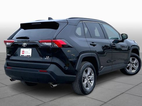 Certified 2025 Toyota RAV4 LE image 13