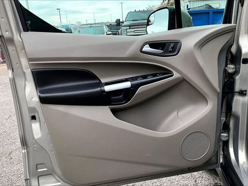 Used 2016 Ford Transit Connect Titanium image 21