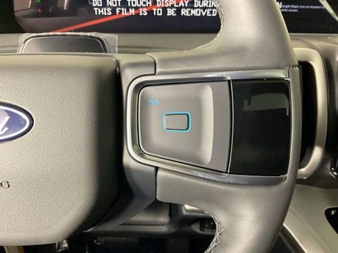 New 2025 Ford Expedition Active image 26