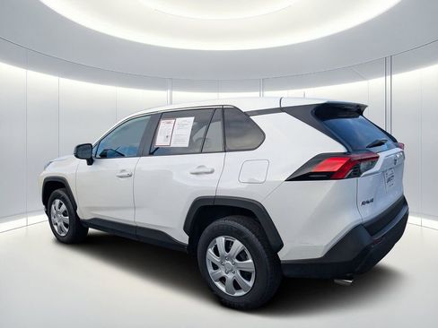 Used 2025 Toyota RAV4 LE image 5