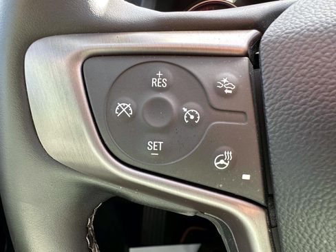 Used 2023 GMC Acadia AT4 w/ Technology Package AWD/4WD image 18
