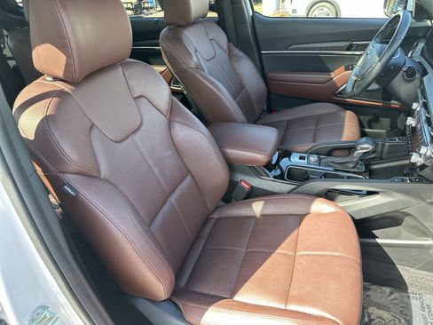 Certified 2023 Kia Telluride SX image 27