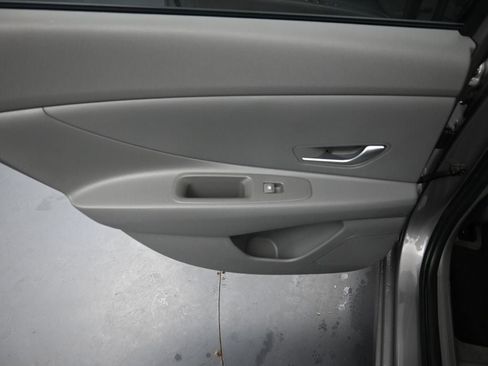 Certified 2022 Hyundai Elantra SEL w/ Preferred Accessory Package image 23