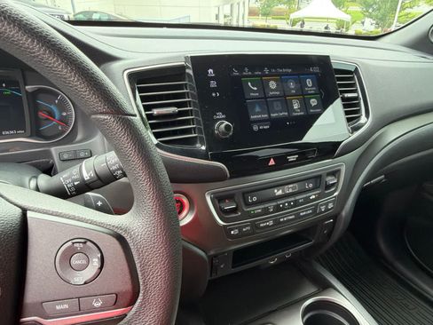 Used 2022 Honda Pilot Sport image 23
