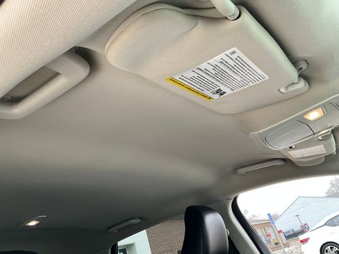 Used 2024 Ford Edge Titanium AWD/4WD image 23