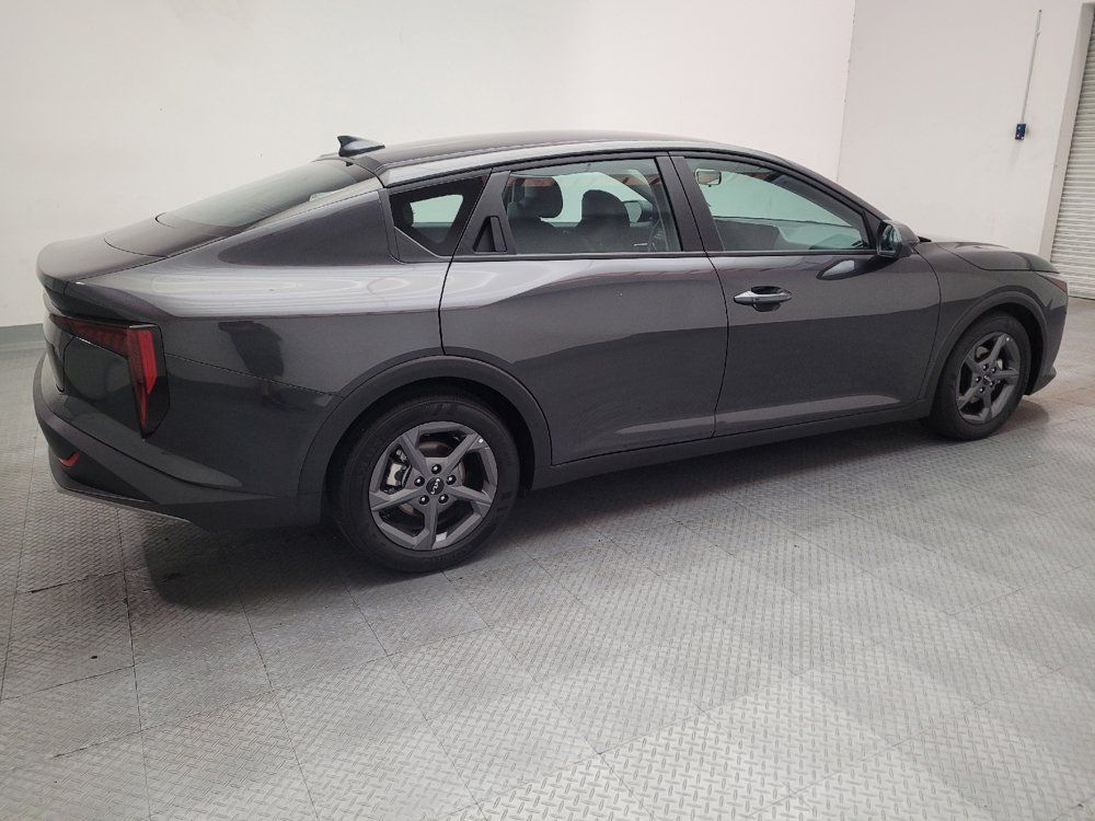 Used 2025 Kia K4 FWD image 10