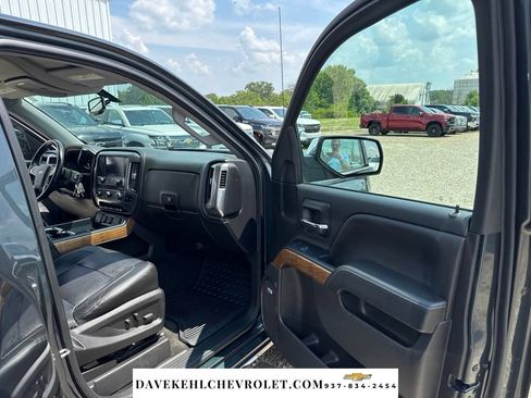 Used 2018 Chevrolet Silverado 1500 LTZ w/ Sport Package AWD/4WD image 25